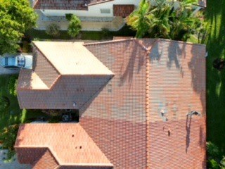 Aerial view of the Canoe Shore Way tile roof during the Delray Beach inspection